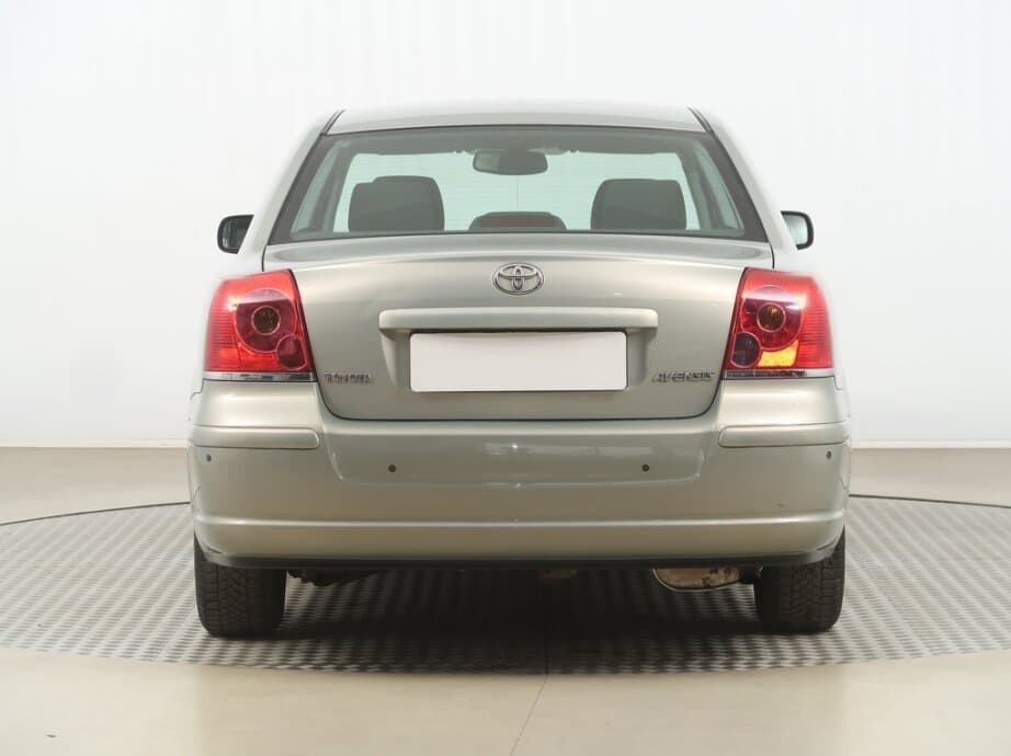 2004 Toyota AVENSIS - 6