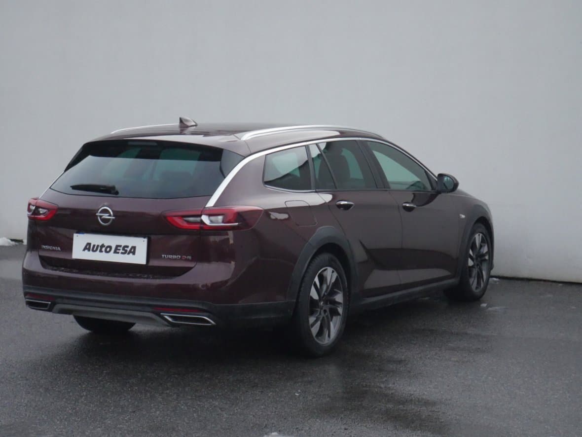 2018 Opel INSIGNIA - 11