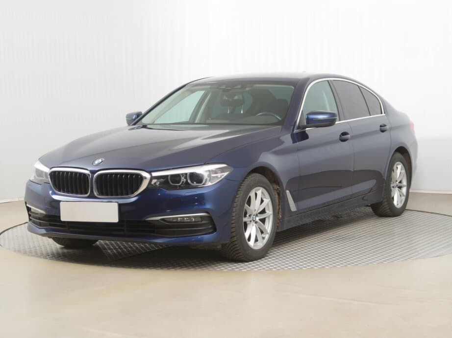2017 BMW 5-SERIES - 3