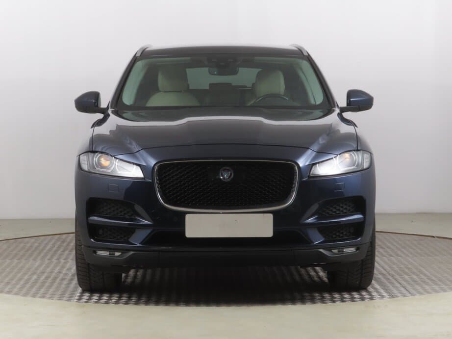 2020 Jaguar F-PACE - 2