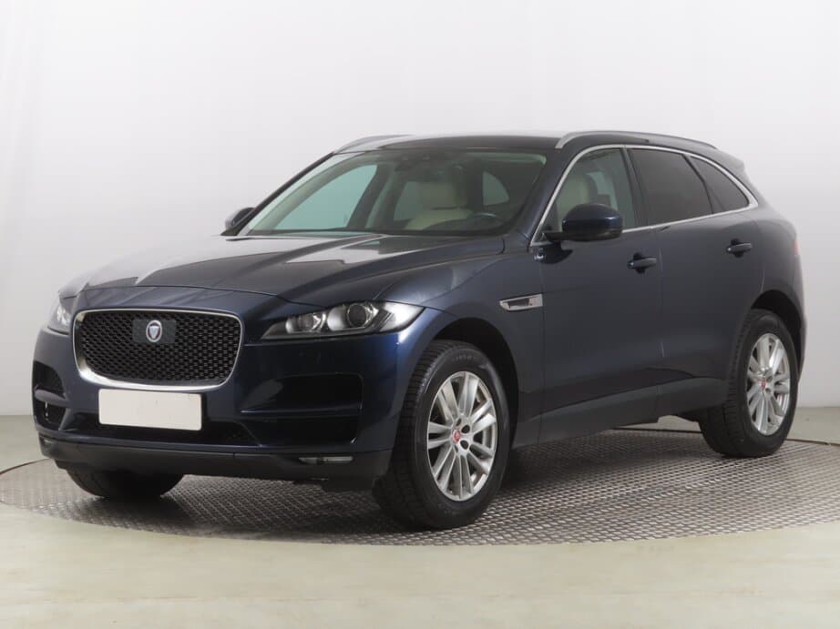2020 Jaguar F-PACE - 3