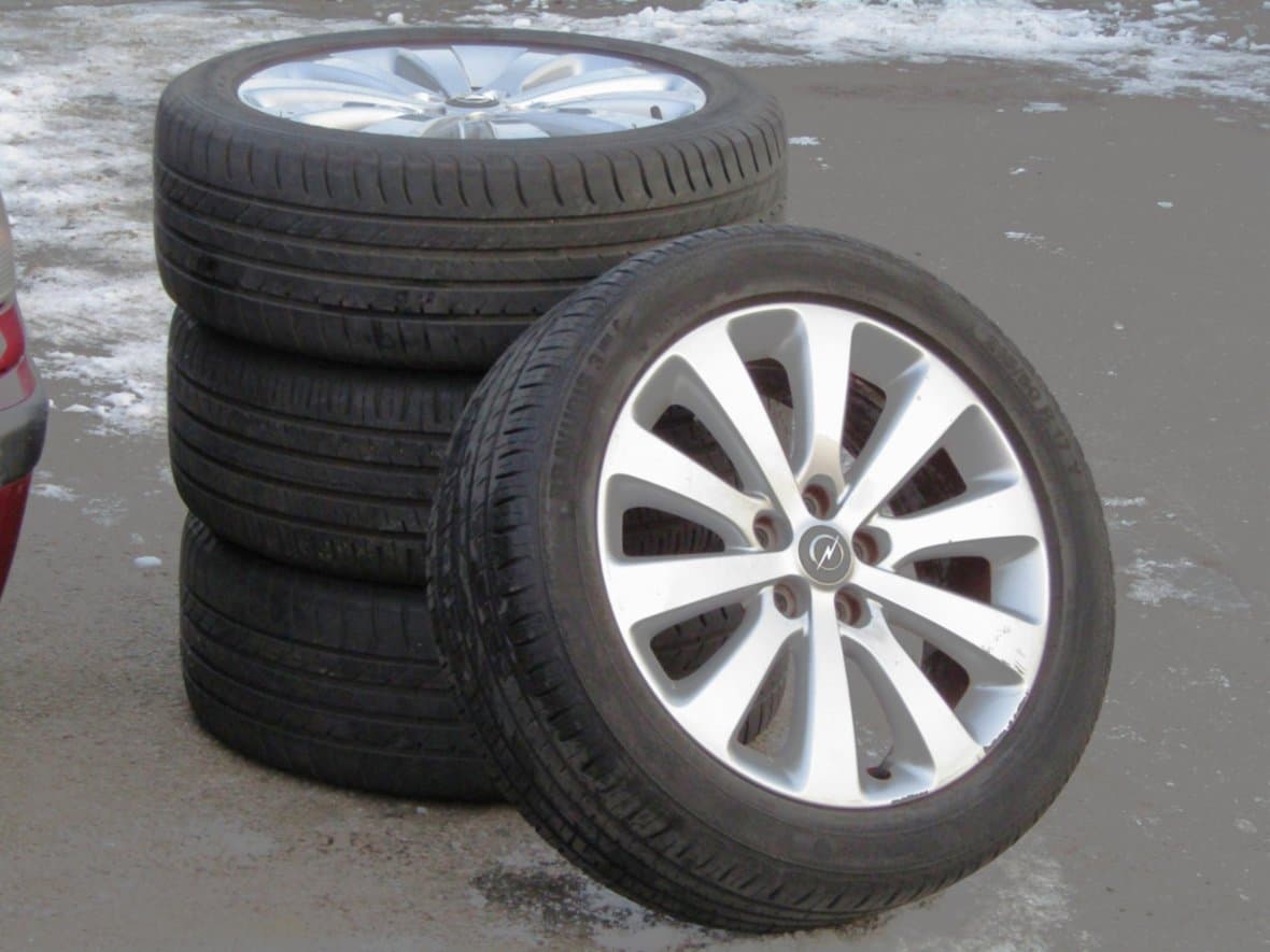 2010 Opel ASTRA - 49