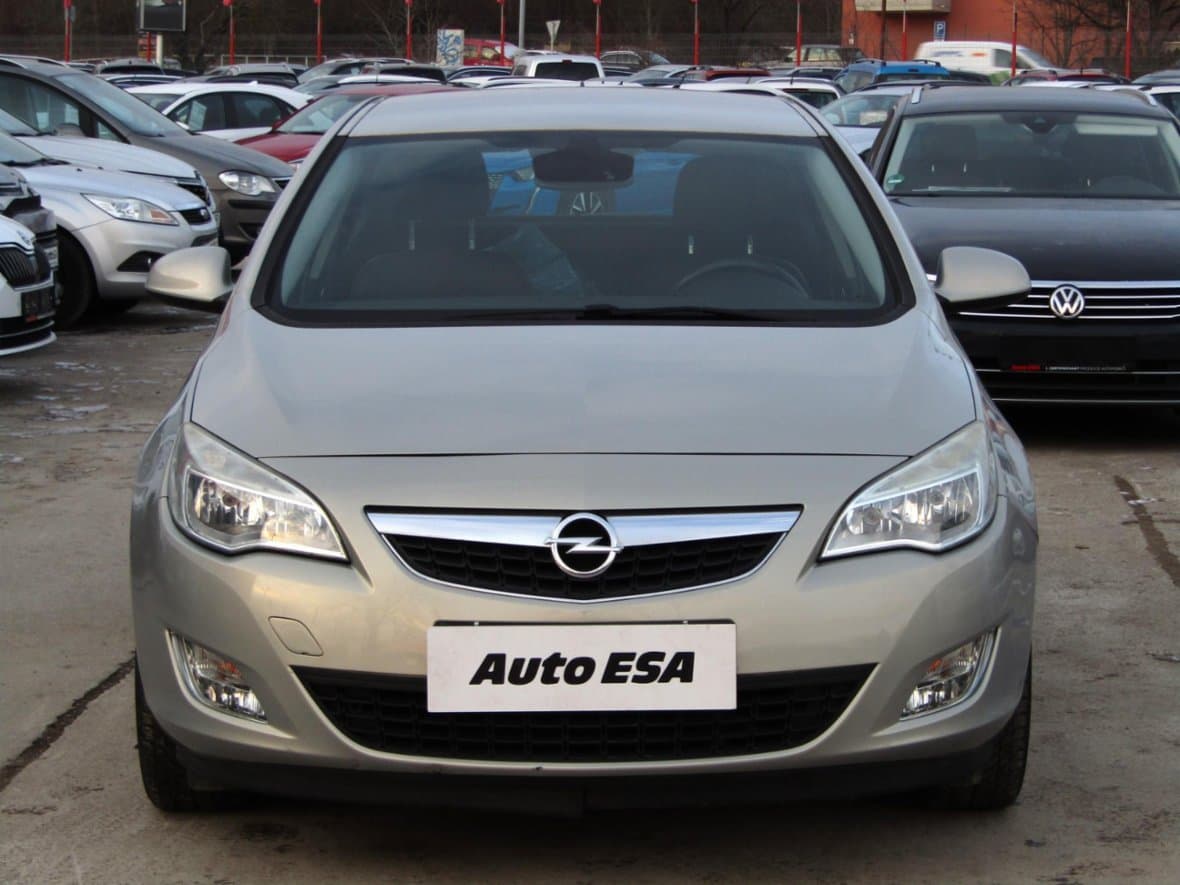 2010 Opel ASTRA - 4