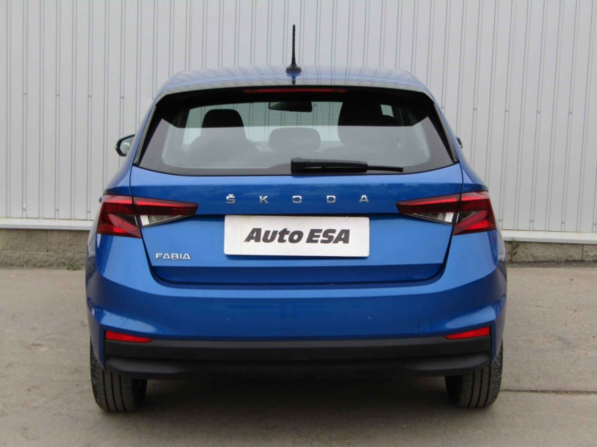2021 Škoda FABIA - 9