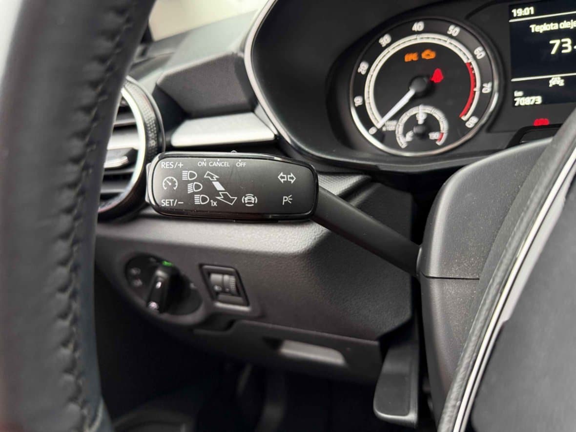 2021 Škoda FABIA - 23