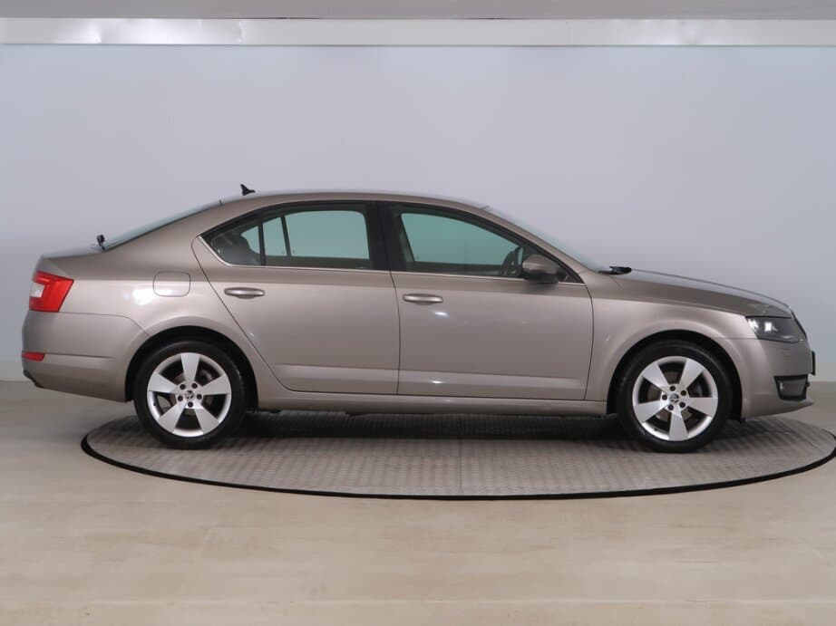 2016 Škoda OCTAVIA - 8