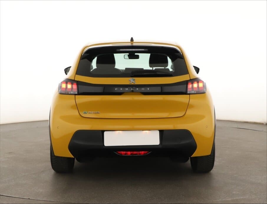 2021 Peugeot 208 - 6