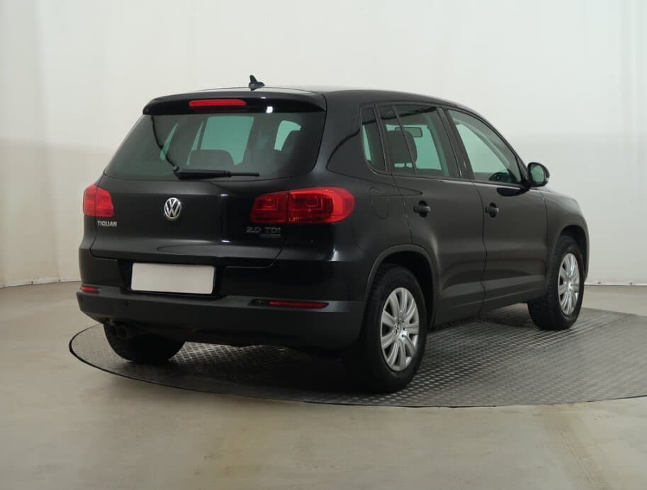 2012 Volkswagen TIGUAN - 7