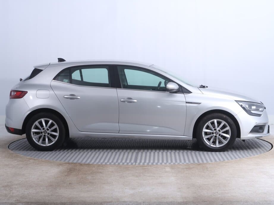 2016 Renault MEGANE - 8