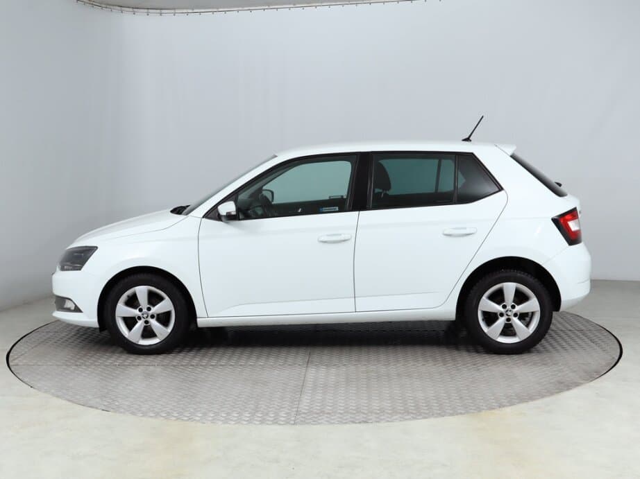 2015 Škoda FABIA - 4