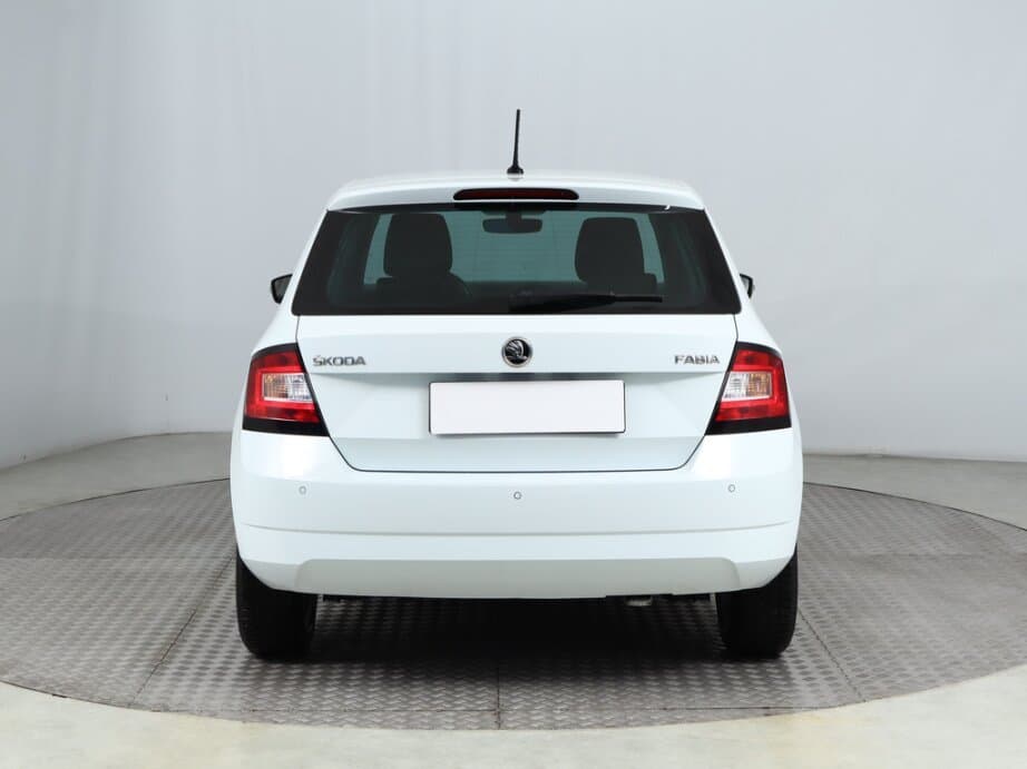 2015 Škoda FABIA - 6