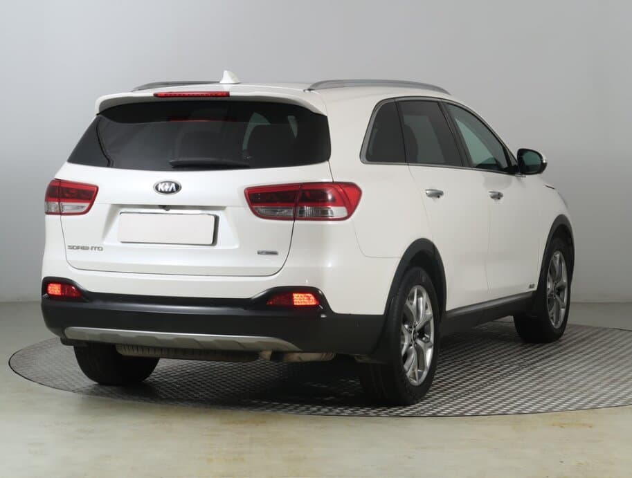 2018 Kia SORENTO - 7