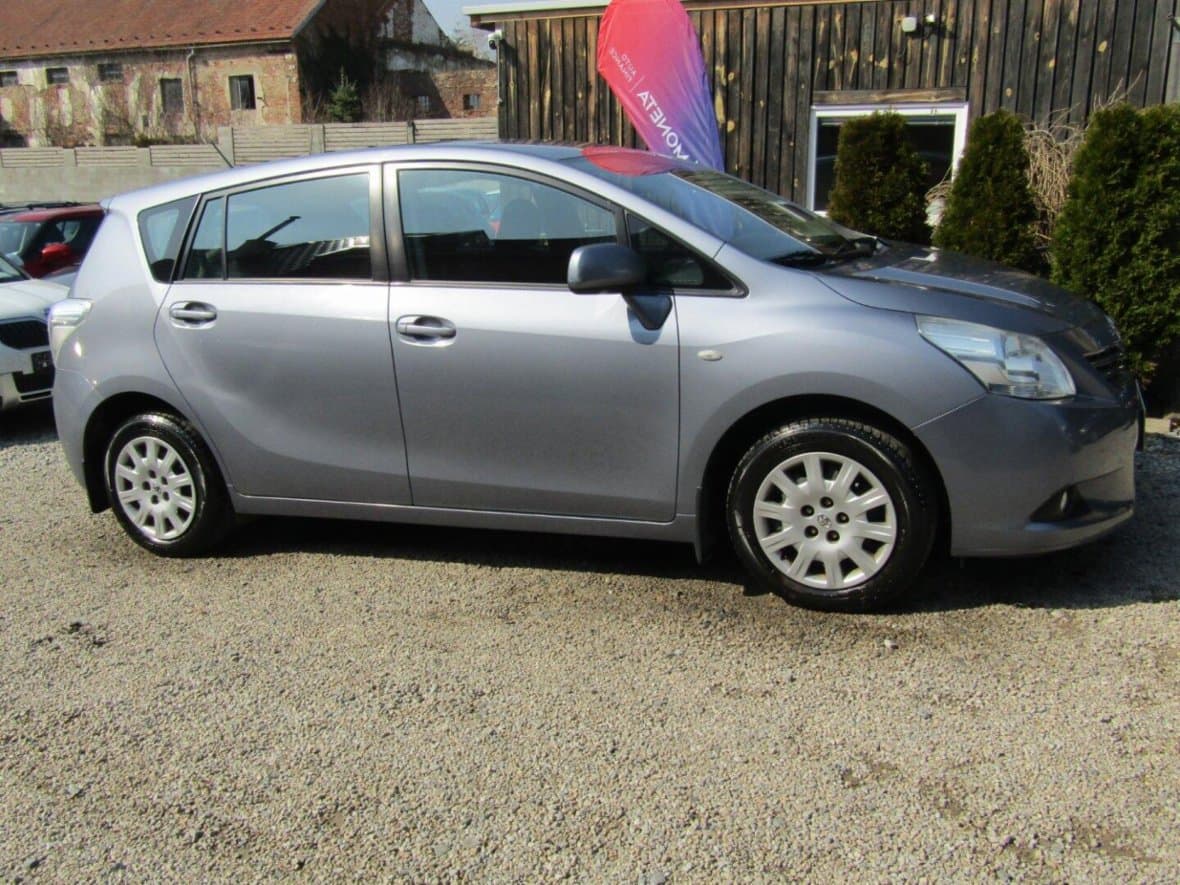 2009 Toyota Verso - 8