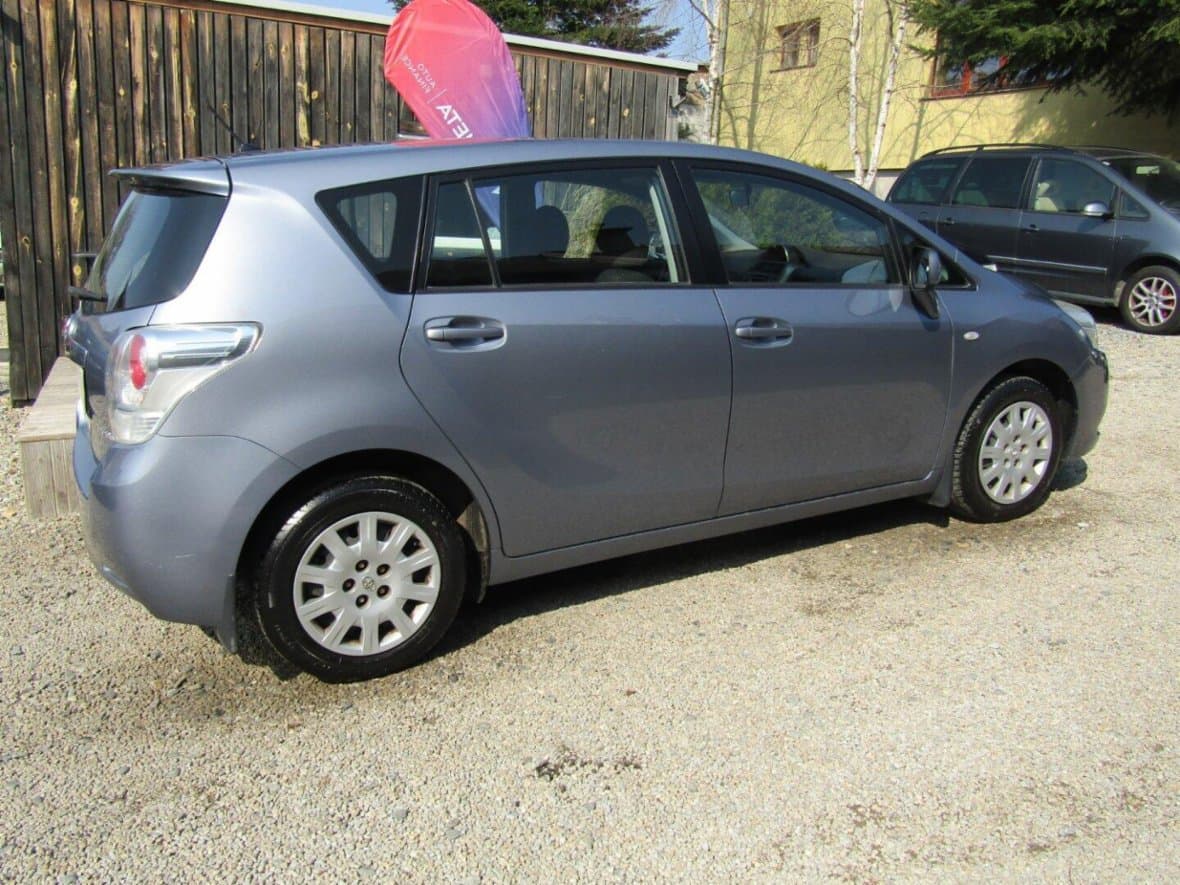 2009 Toyota Verso - 10