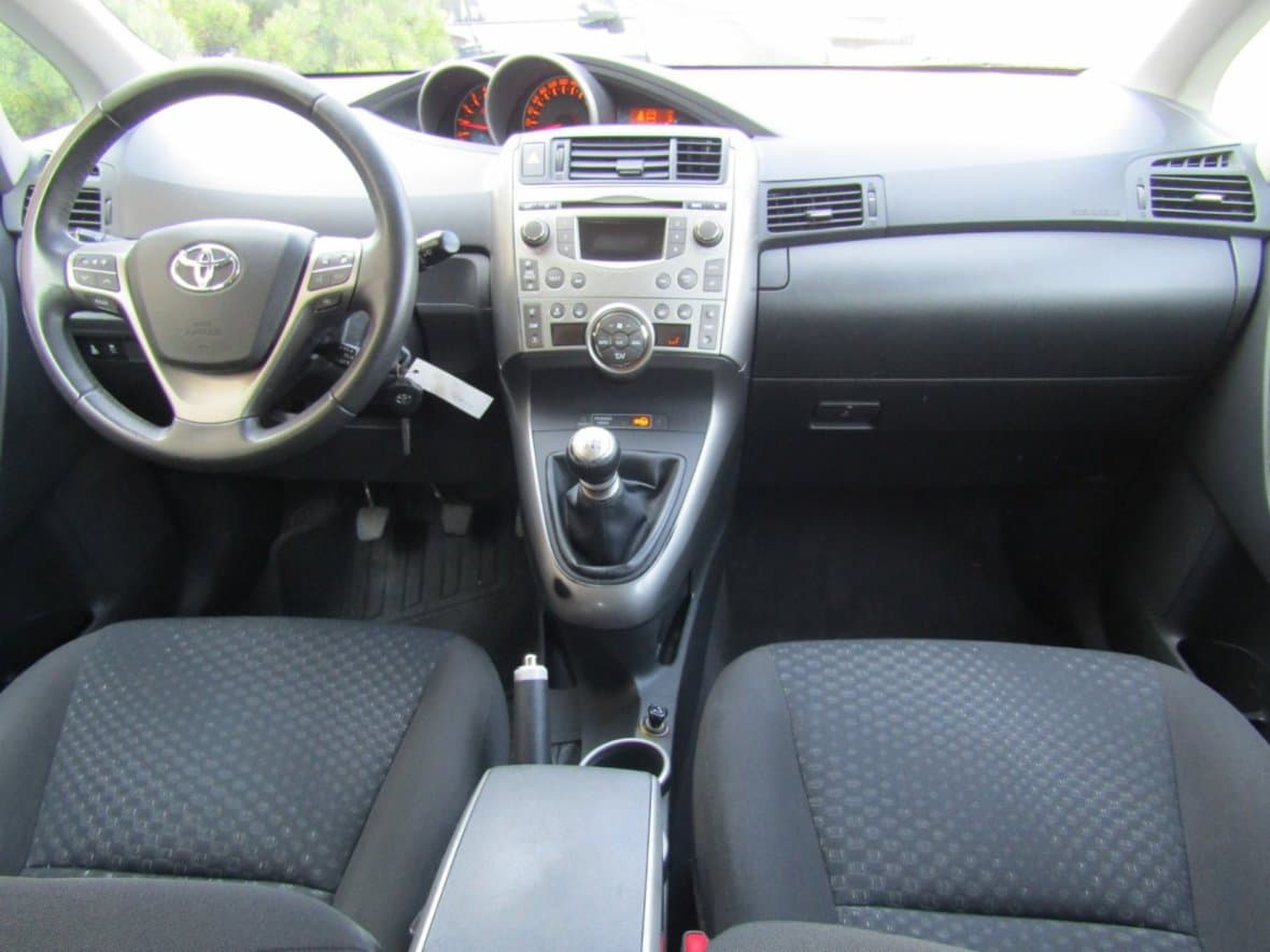 2009 Toyota Verso - 15
