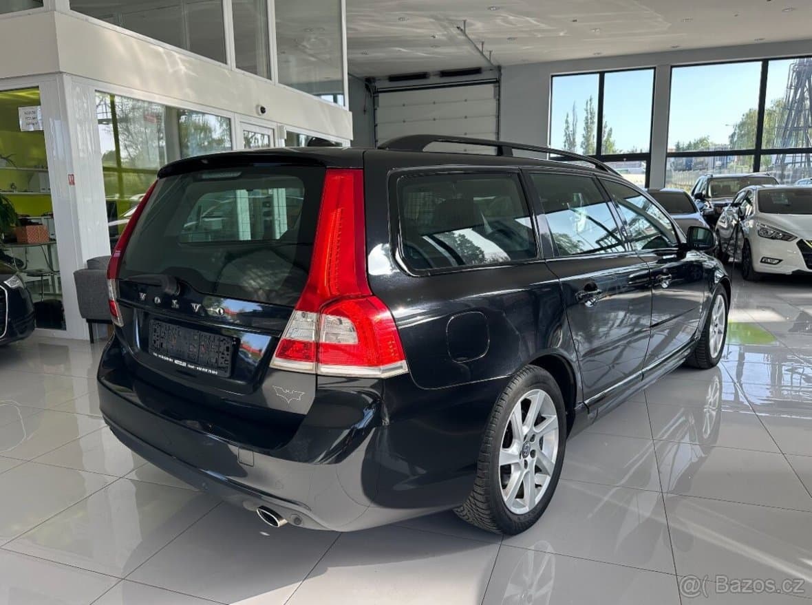 2015 Volvo V70 - 7