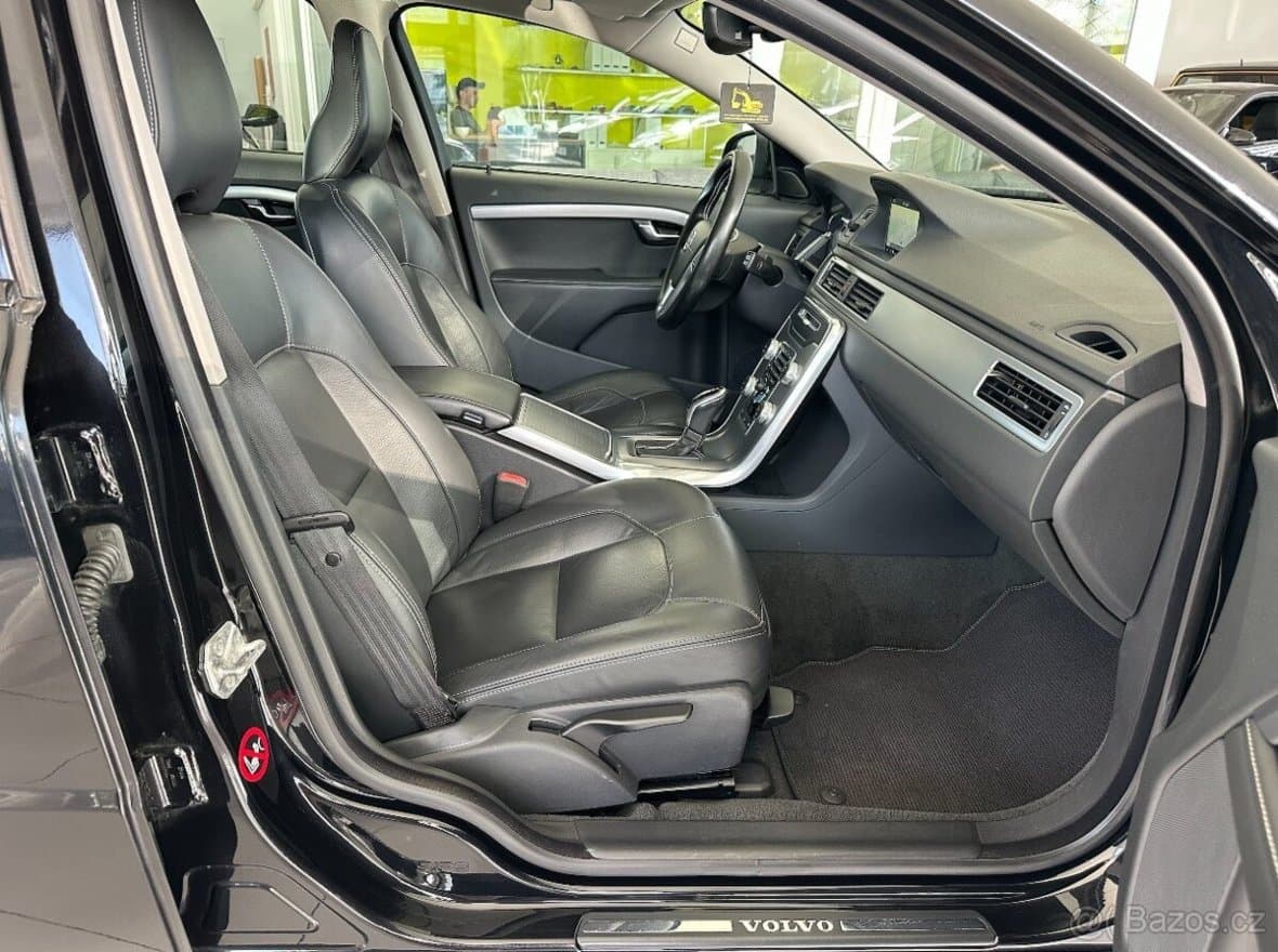 2015 Volvo V70 - 8