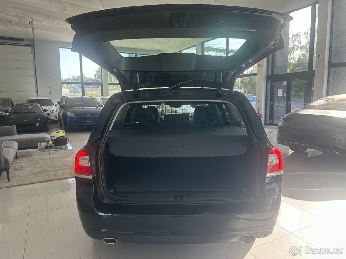 2015 Volvo V70 - 18