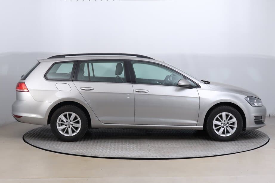 2014 Volkswagen GOLF - 8