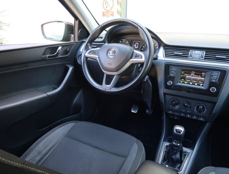 2015 Škoda RAPID - 9