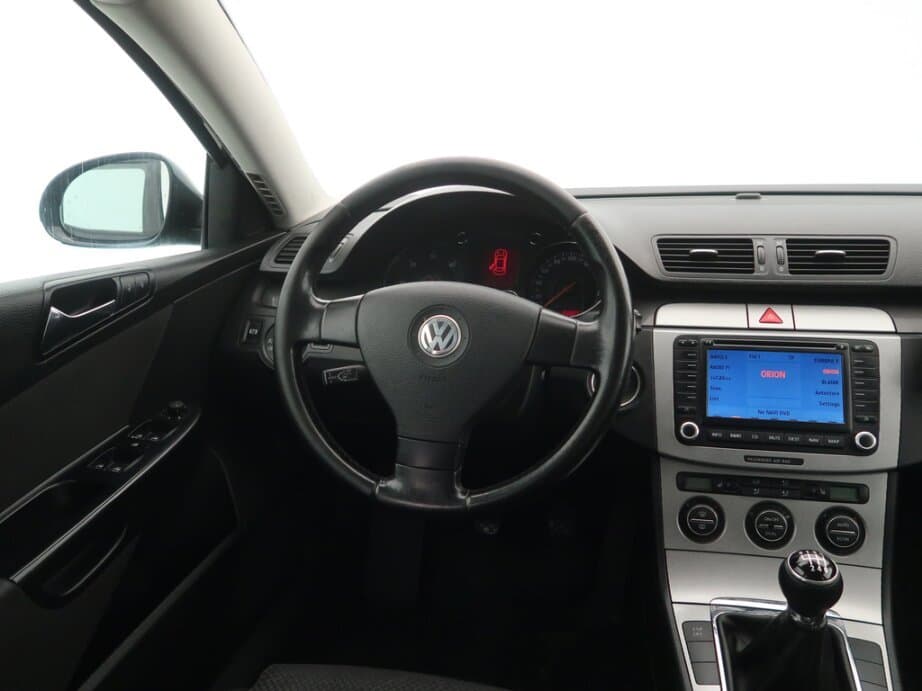 2007 Volkswagen PASSAT - 9