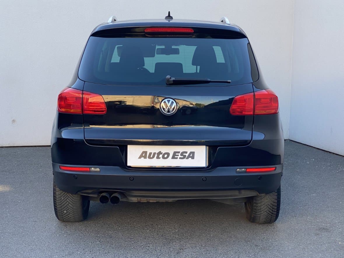 2012 Volkswagen TIGUAN - 5
