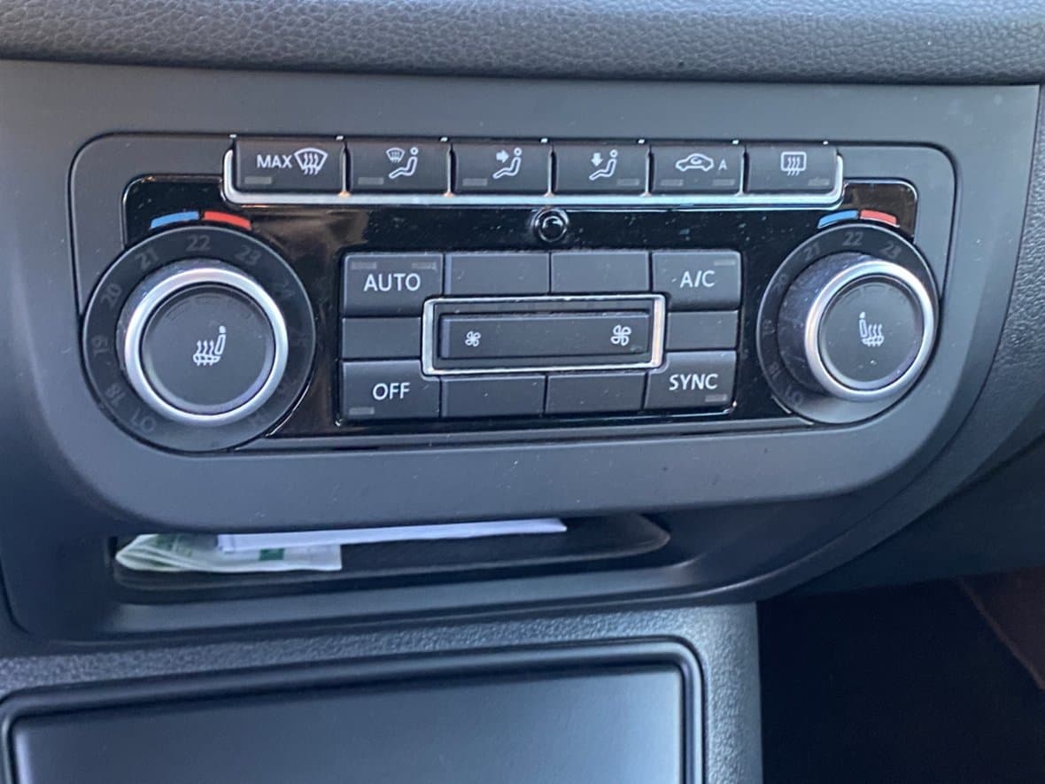 2012 Volkswagen TIGUAN - 13