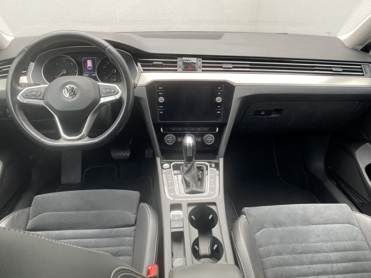 2020 Volkswagen PASSAT - 8