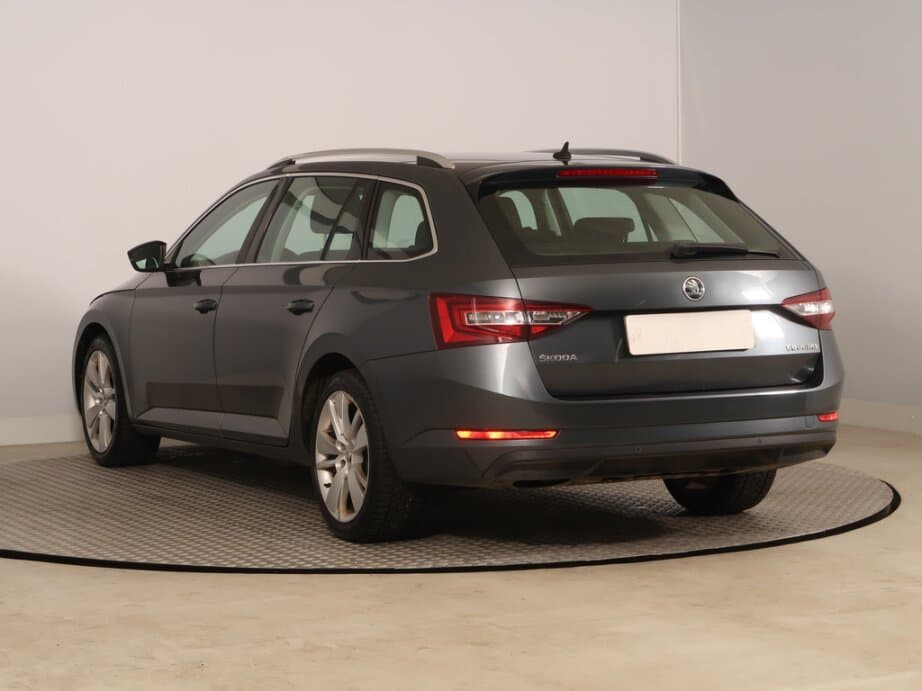 2017 Škoda SUPERB - 5