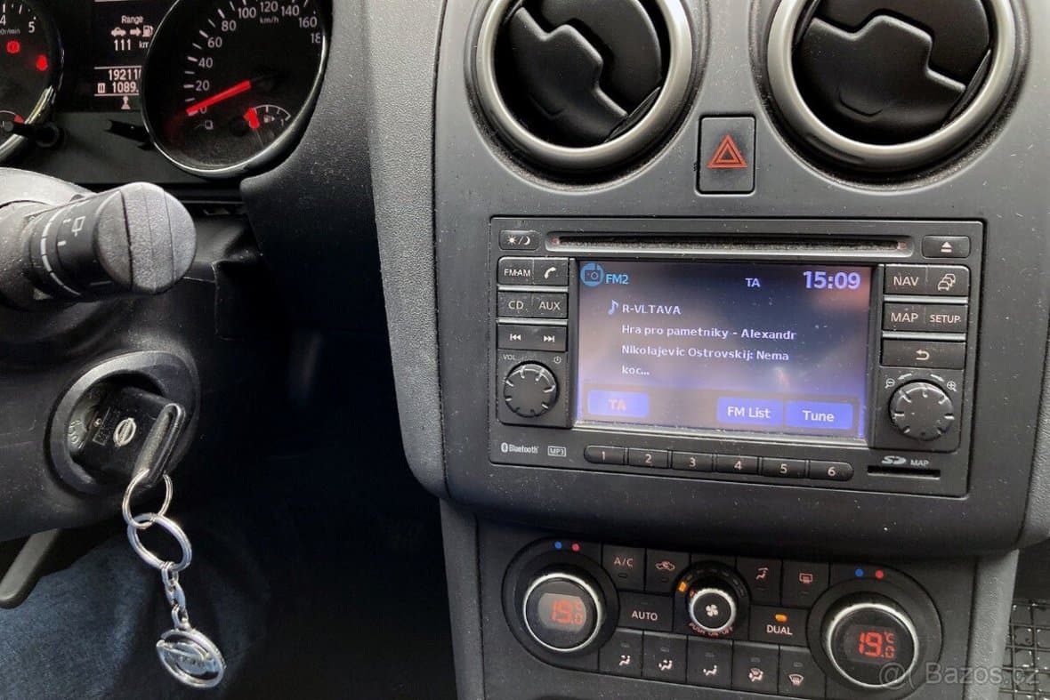 Nissan QASHQAI - 11