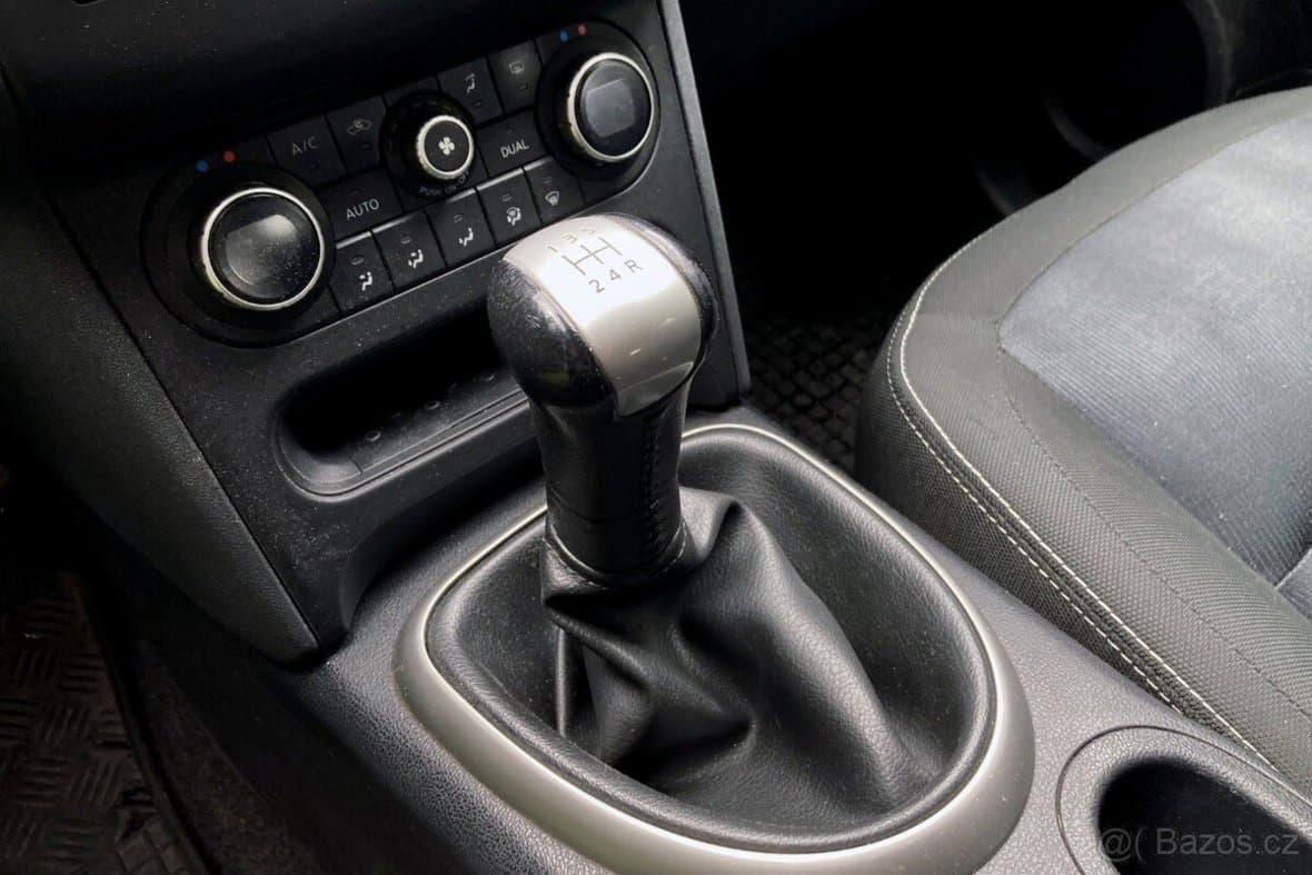 Nissan QASHQAI - 13