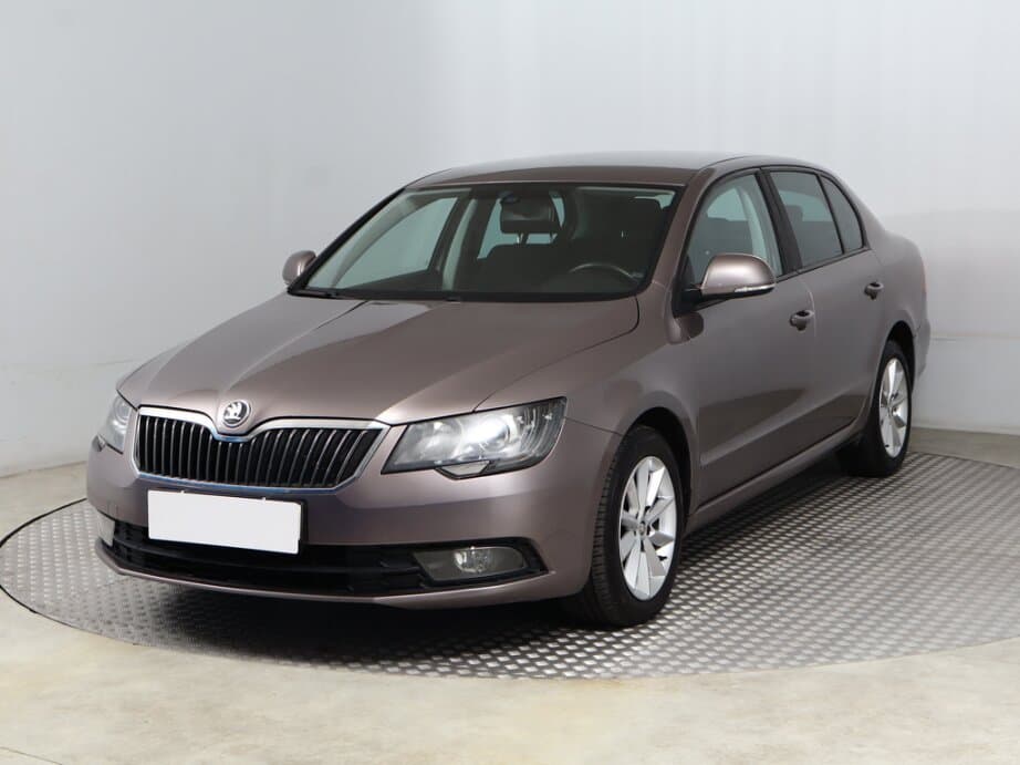 2013 Škoda SUPERB - 3