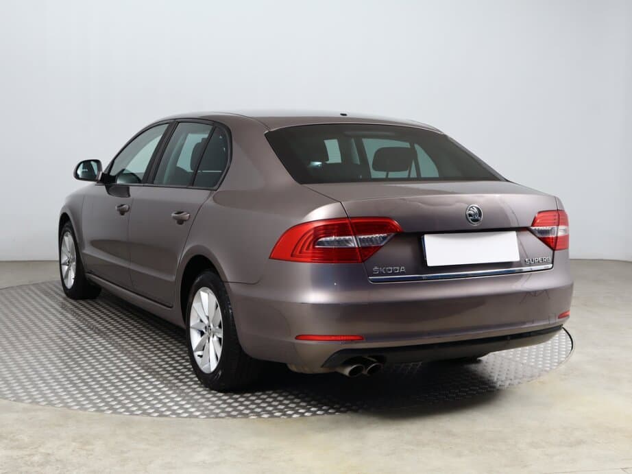 2013 Škoda SUPERB - 5