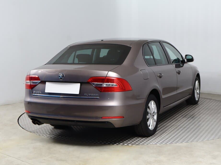 2013 Škoda SUPERB - 7