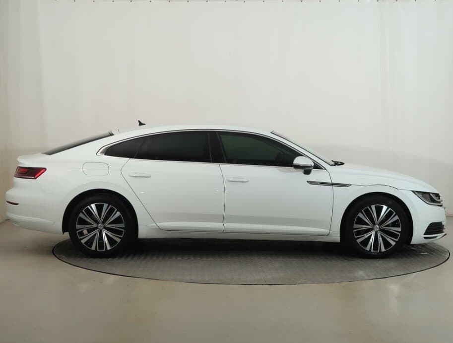 2017 Volkswagen ARTEON - 8