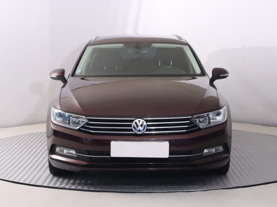2017 Volkswagen PASSAT - 2