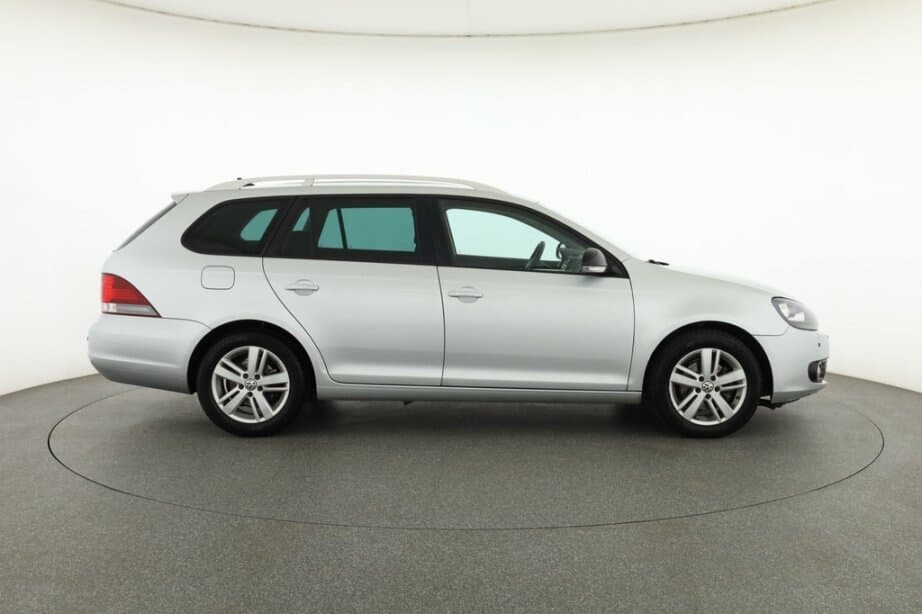 2012 Volkswagen GOLF - 8