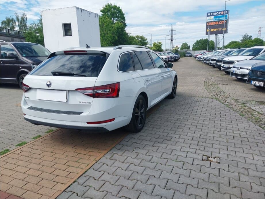 2015 Škoda SUPERB - 7