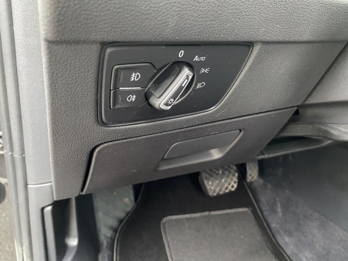 2018 Volkswagen PASSAT - 15