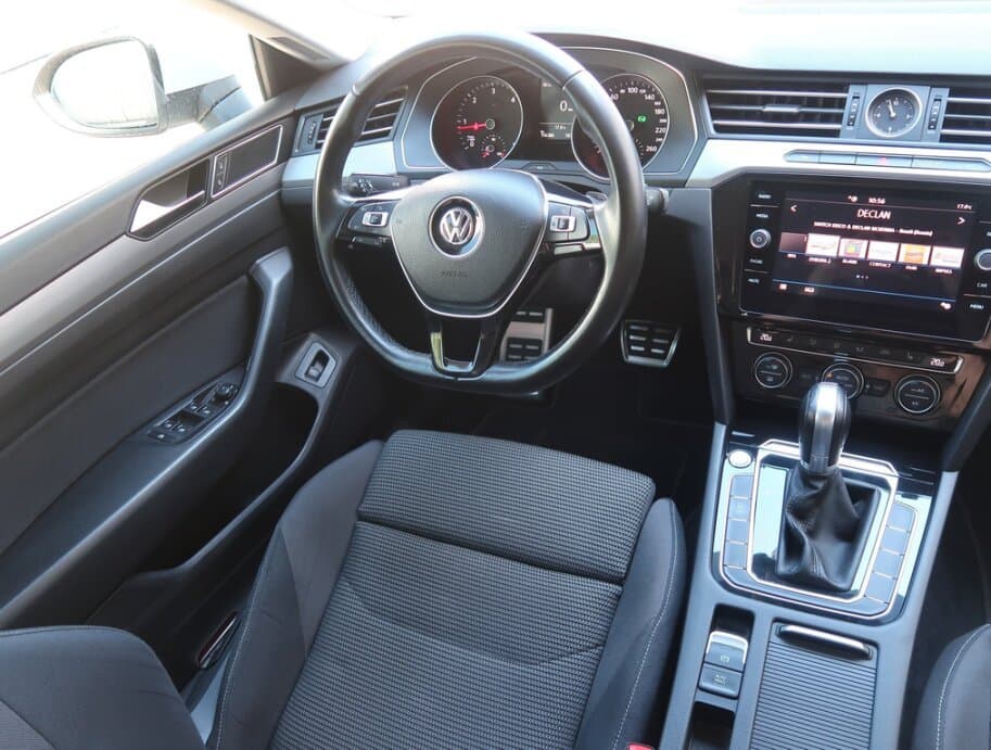2017 Volkswagen ARTEON - 9