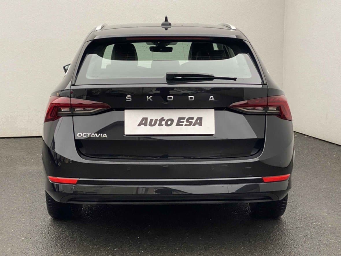 2022 Škoda OCTAVIA - 5