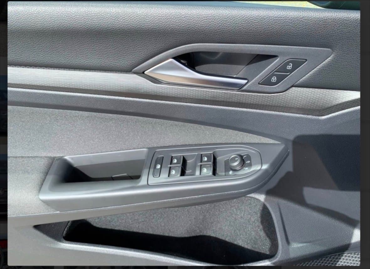 2021 Volkswagen GOLF - 17