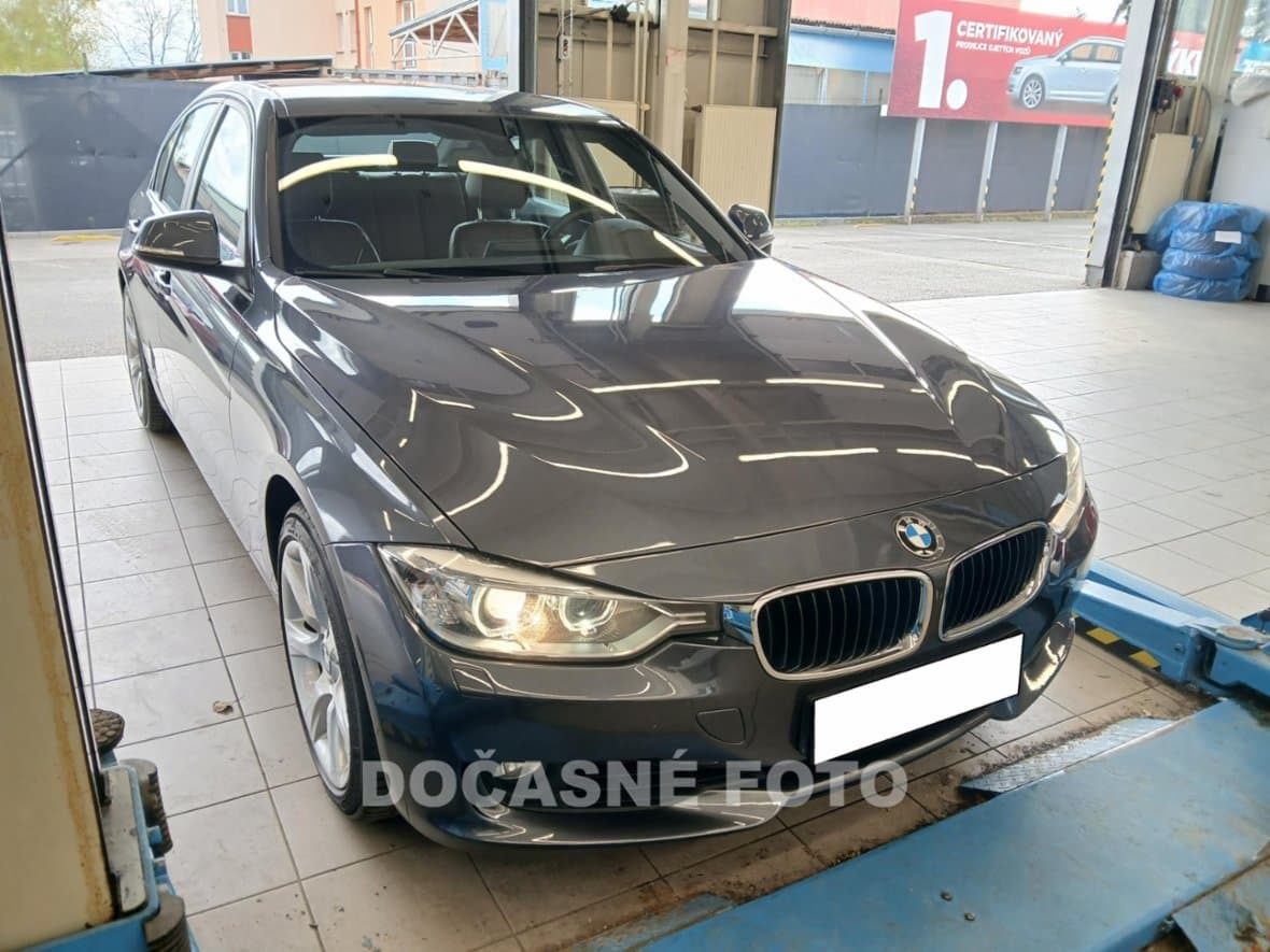 2013 BMW 3-SERIES