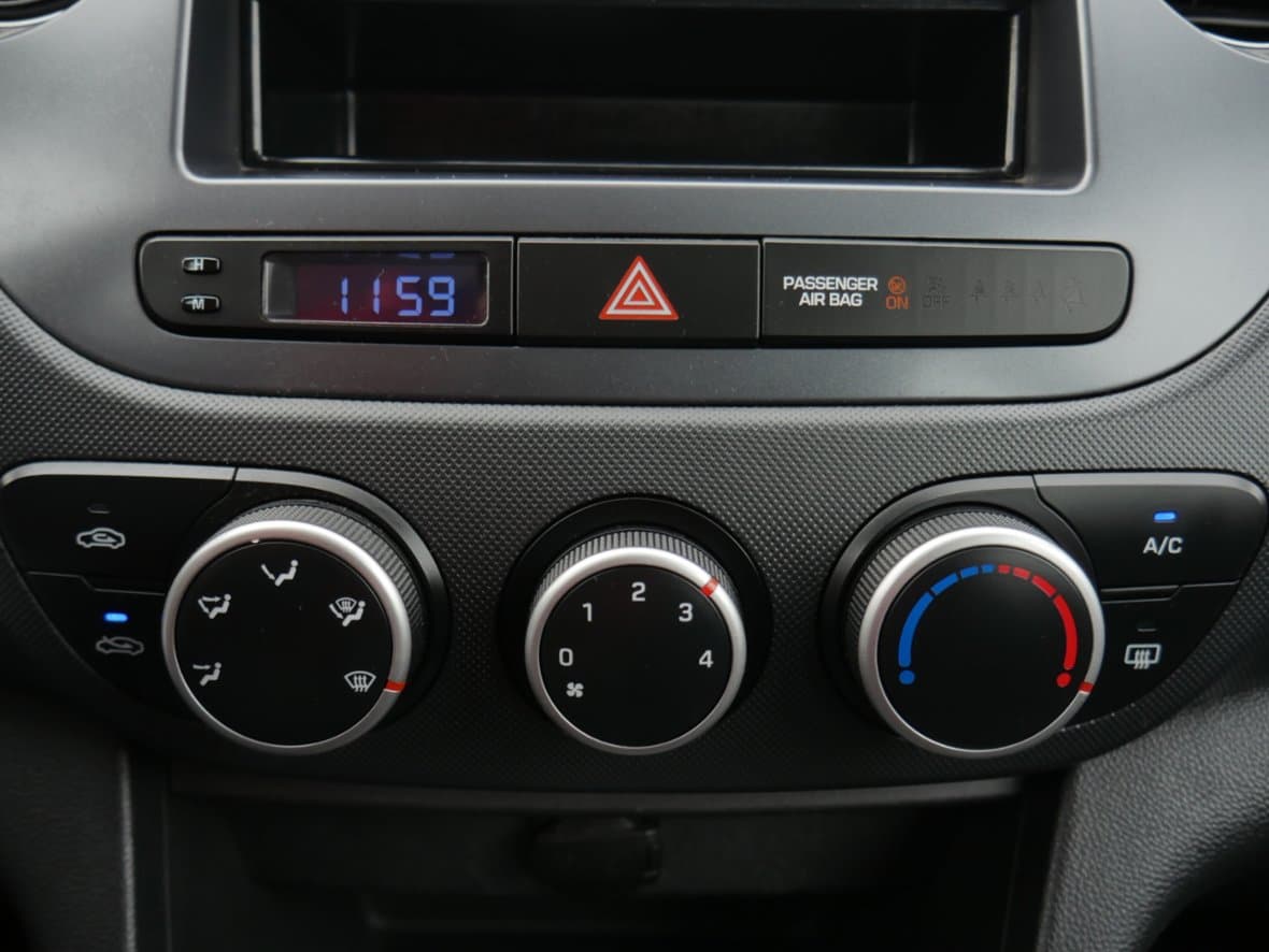 2018 Hyundai i10 - 14