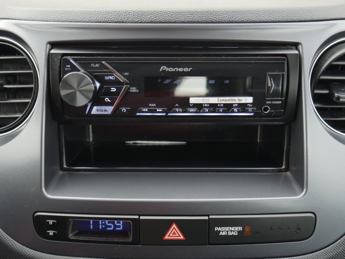 2018 Hyundai i10 - 15
