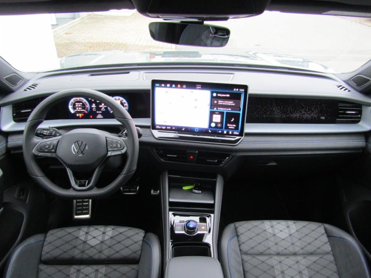 2025 Volkswagen Tayron - 16