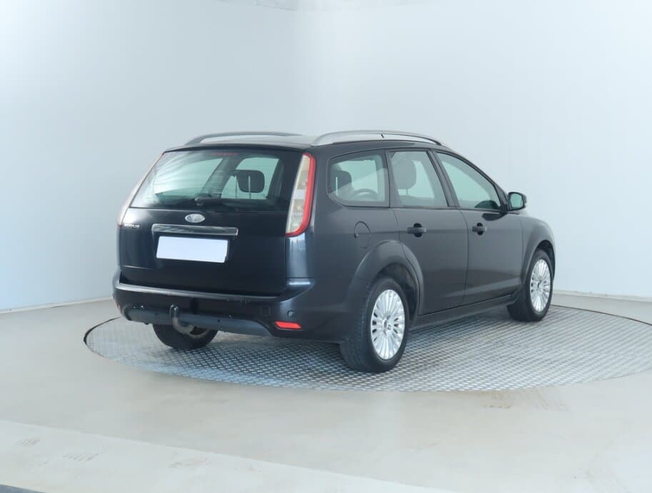 2009 Ford FOCUS - 7