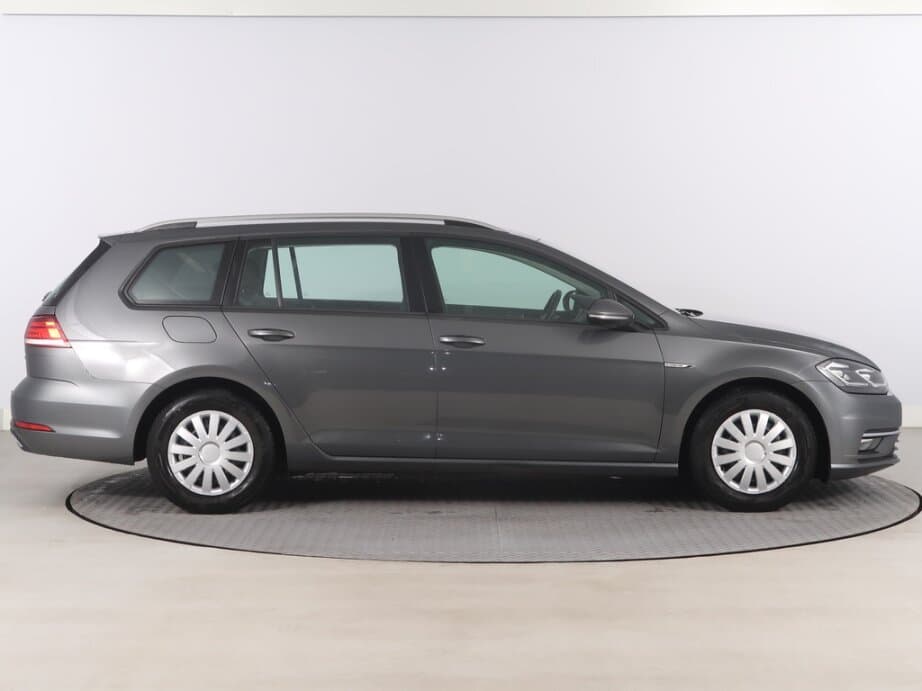2019 Volkswagen GOLF - 8