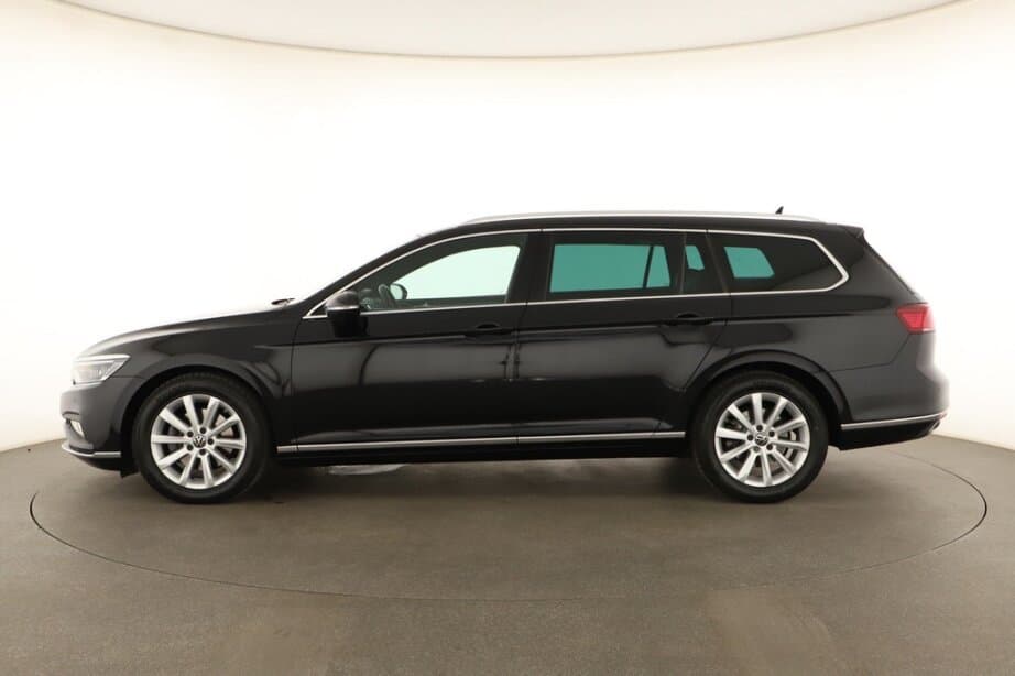 2020 Volkswagen PASSAT - 4