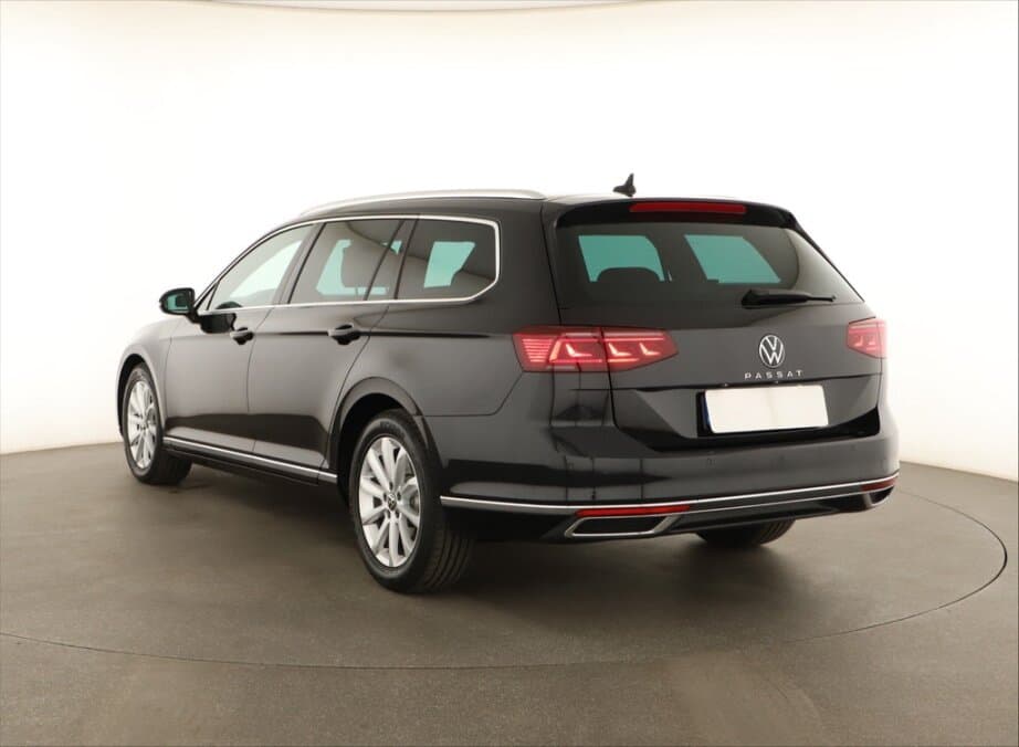 2020 Volkswagen PASSAT - 5